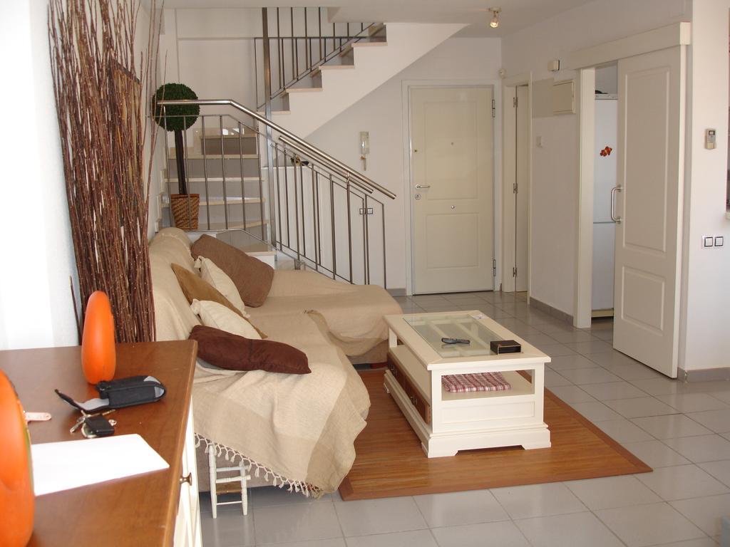 Villamarina Apartments - Zand Properties Benidorm Chambre photo