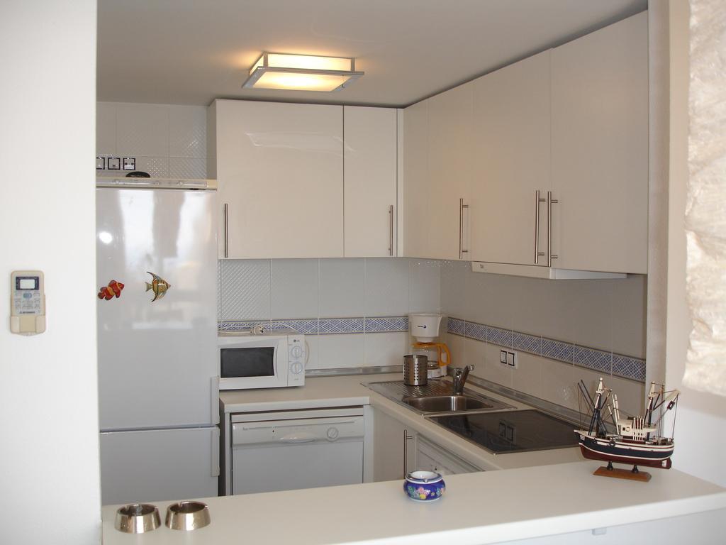 Villamarina Apartments - Zand Properties Benidorm Chambre photo